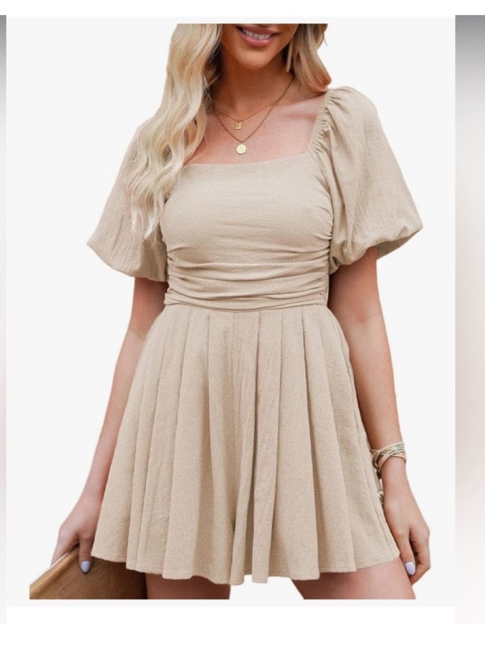 Beige romper with pockets M